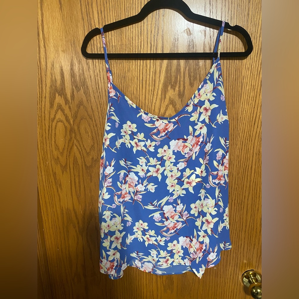 V-neck spaghetti strap tank top floral print